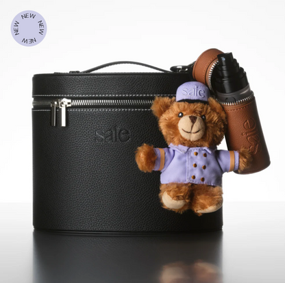 The bellhop bear keychain | Bag Charm Vanity Case
