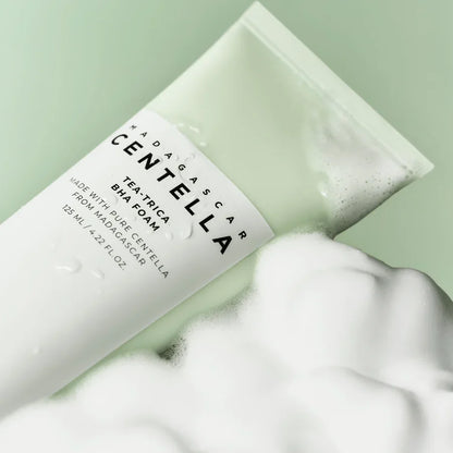 Espuma limpiadora con centella tea-trica | Skin 1004