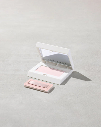 Polvos secantes y de fijación instantánea invisimatte | Fenty Beauty